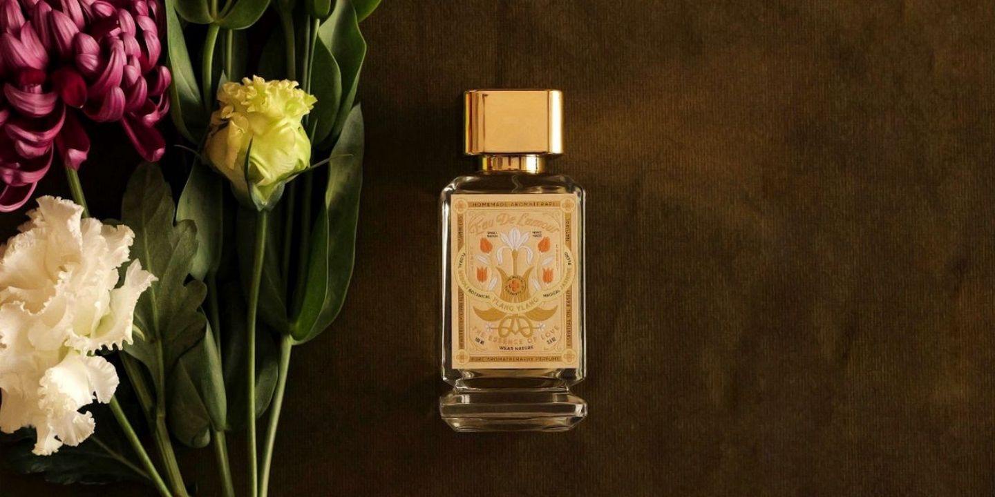 Bitkilerin Gizli Bahçesinden Doğan Büyüleyici Bir Koku: Eau de L’Amour- Homemade Aromaterapi Bitkilerin Gizli Bahçesinden Doğan Büyüleyici Bir Koku: Eau de L’Amour